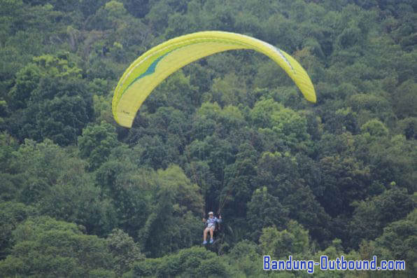 paralayang-bukit-toga-sumedang-3