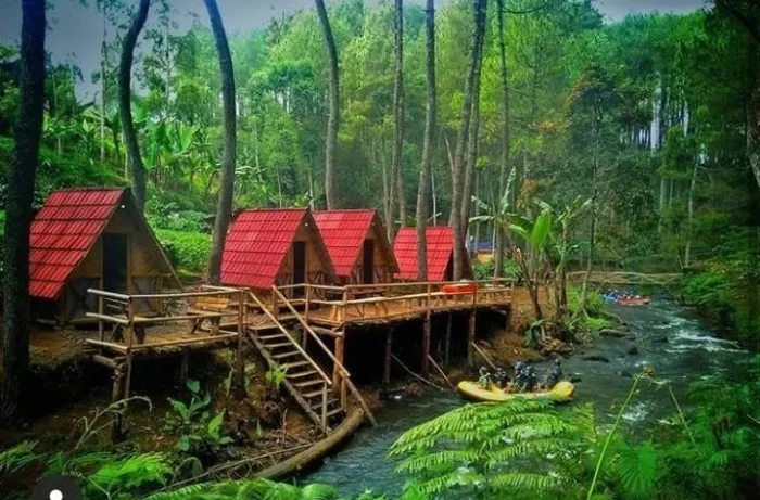 Kampung-Singkur-hutan-rahong-pangalengan-700x461